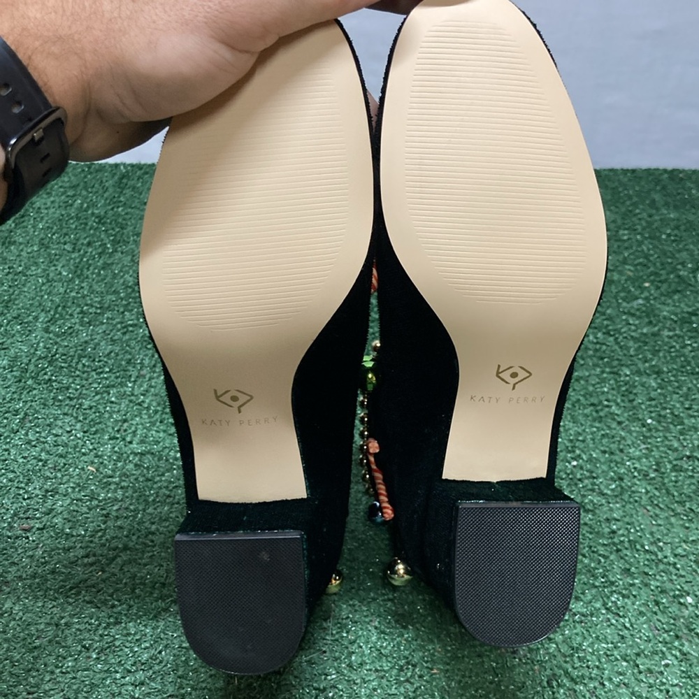 Katy Perry Ankle Christmas Boots women’s size 9. VGUC - Picture 4 of 9